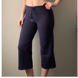 LULULEMON Navy Blue Crops